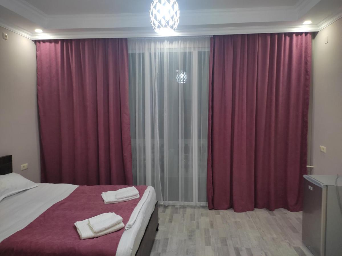 Geno Guest House ควาเรียที ภายนอก รูปภาพ
