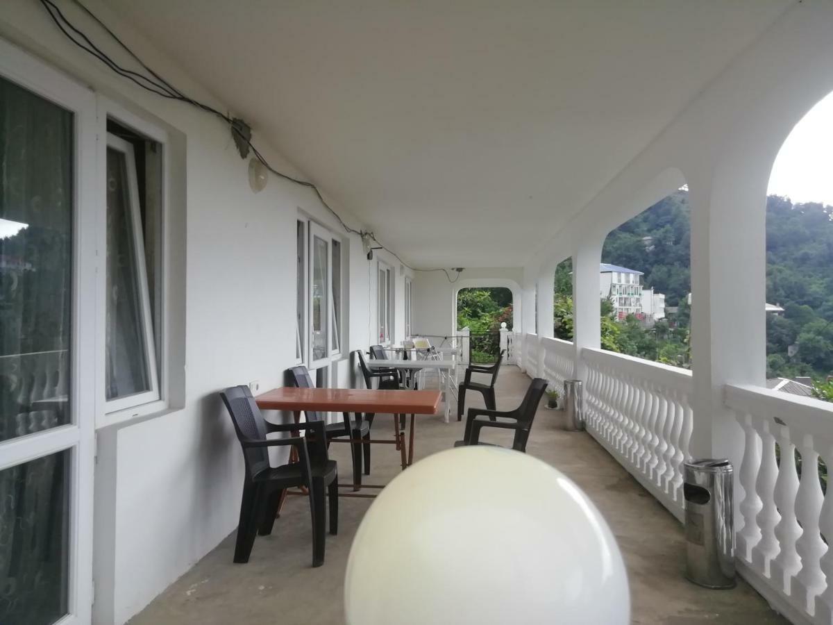 Geno Guest House ควาเรียที ภายนอก รูปภาพ