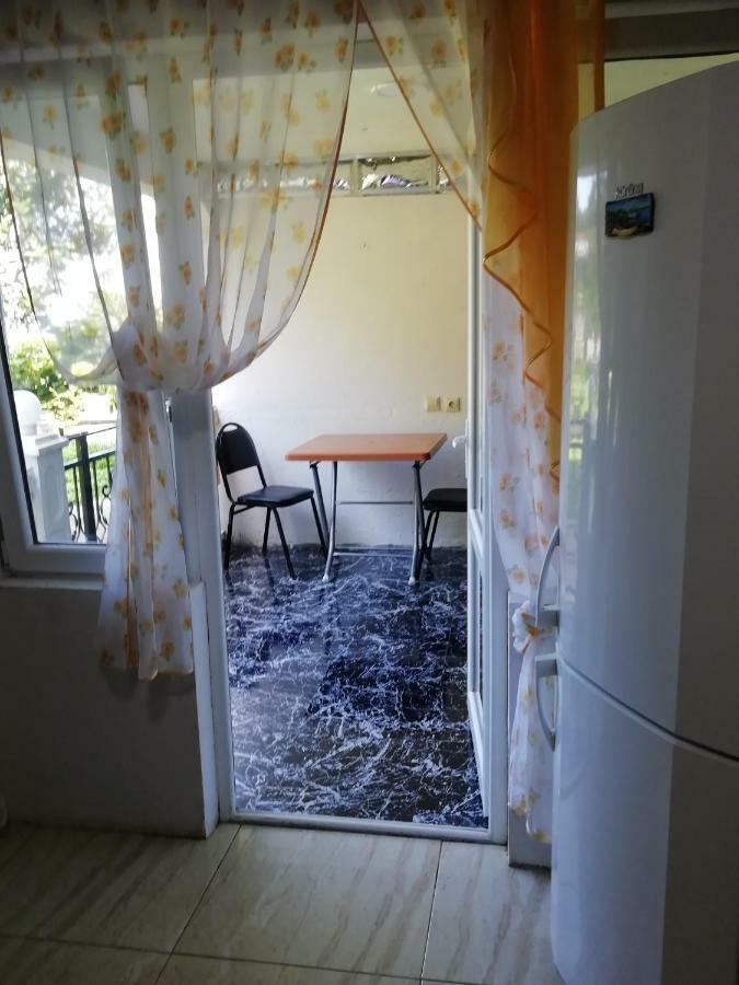 Geno Guest House ควาเรียที ภายนอก รูปภาพ