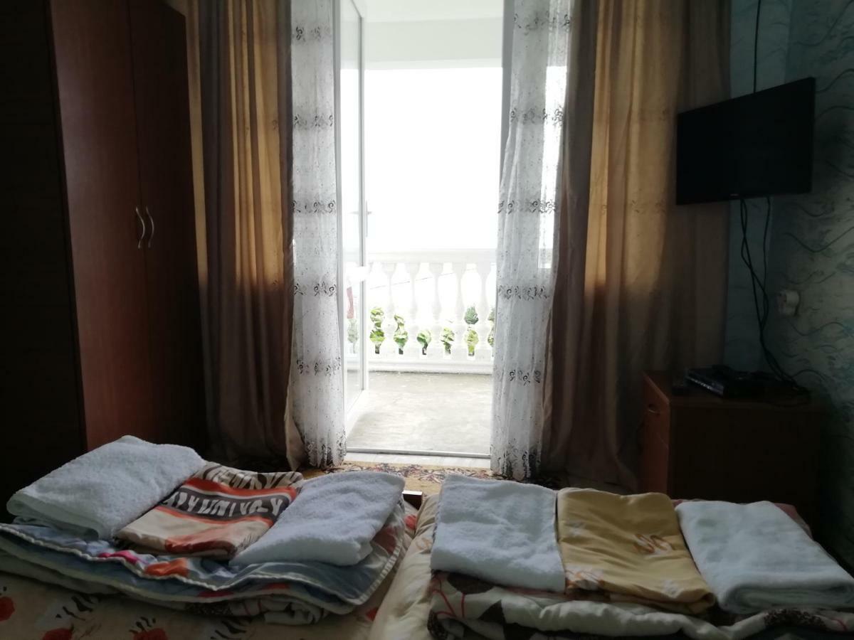 Geno Guest House ควาเรียที ภายนอก รูปภาพ